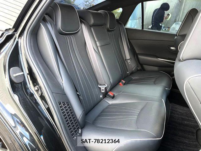 Toyota CROWN SEDAN 2018-10 6641403-11