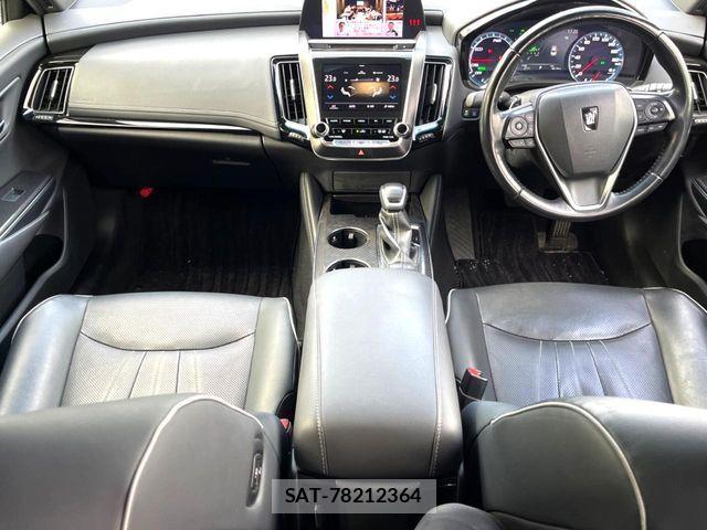 Toyota CROWN SEDAN 2018-10 6641403-1