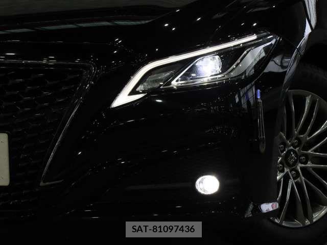 Toyota CROWN SEDAN 2021-03 6641405-18