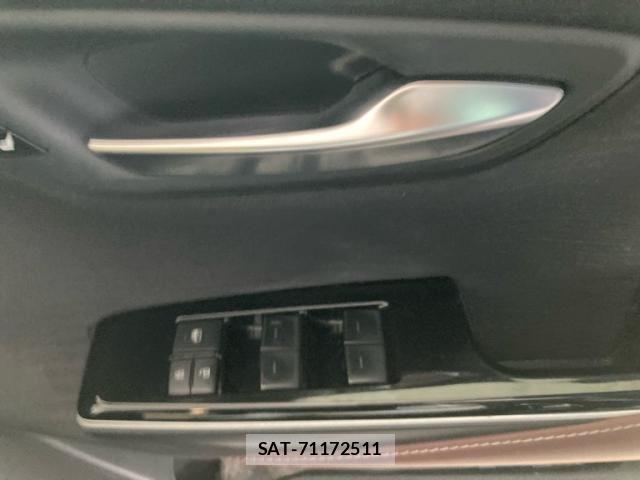 Toyota CROWN SEDAN 2019-01 6641410-21