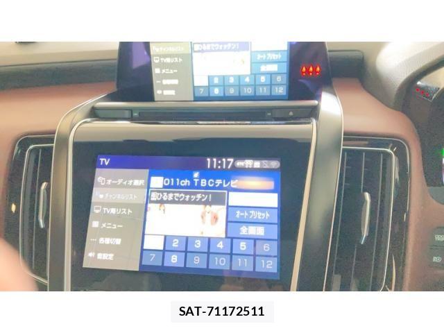 Toyota CROWN SEDAN 2019-01 6641410-27