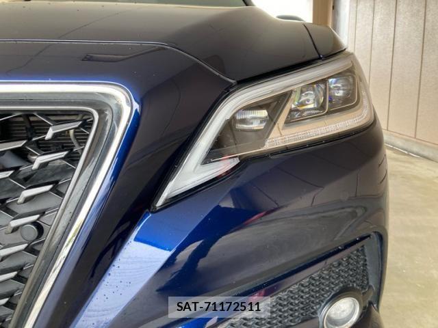 Toyota CROWN SEDAN 2019-01 6641410-4