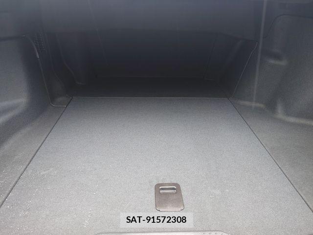 Toyota CROWN SEDAN 2021-06 6670972-20