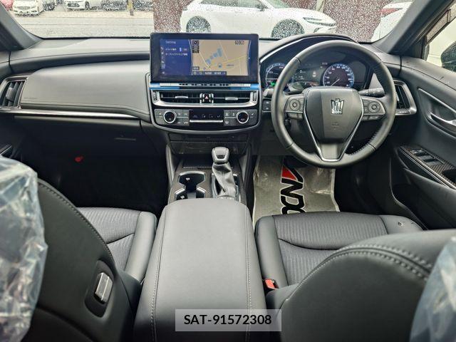 Toyota CROWN SEDAN 2021-06 6670972-7