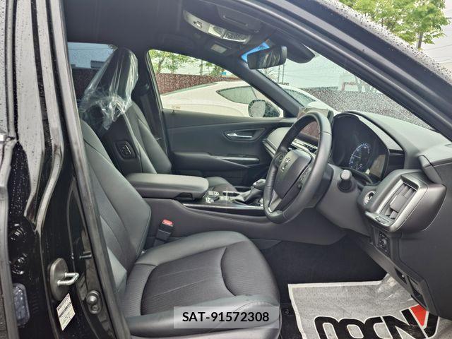 Toyota CROWN SEDAN 2021-06 6670972-8