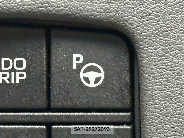 Toyota CROWN SEDAN 2018-09 6670974-10