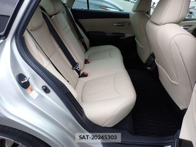 Toyota CROWN SEDAN 2018-11 6670976-14