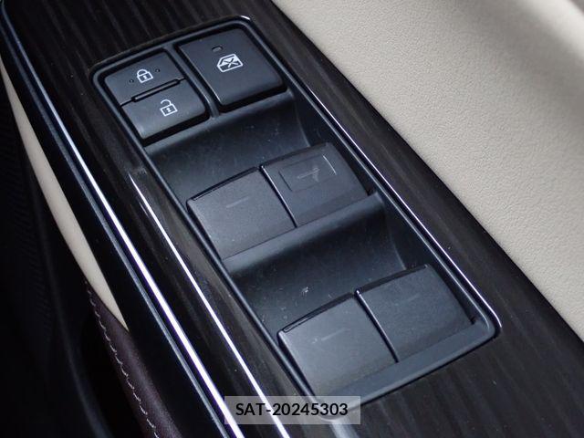Toyota CROWN SEDAN 2018-11 6670976-20