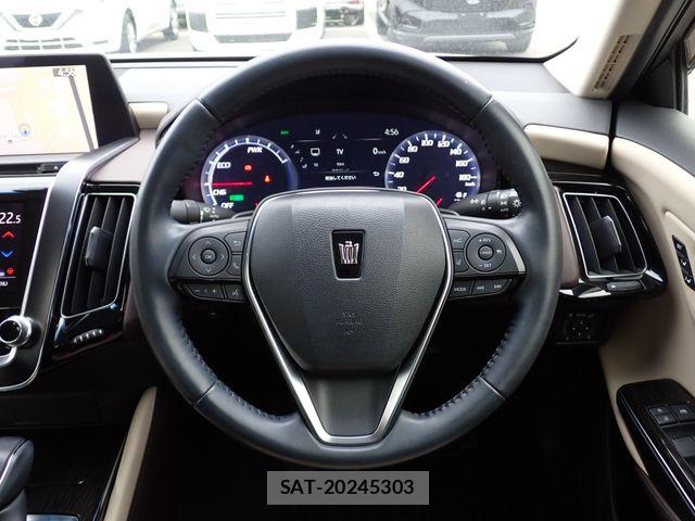 Toyota CROWN SEDAN 2018-11 6670976-4