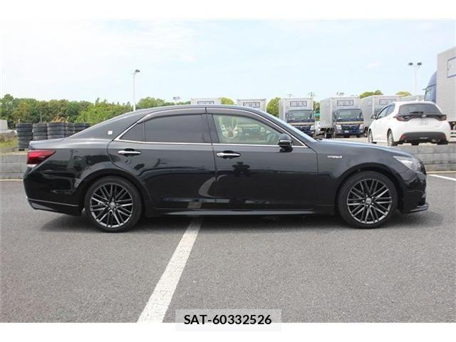 Toyota CROWN SEDAN 2015-02 6670982-14