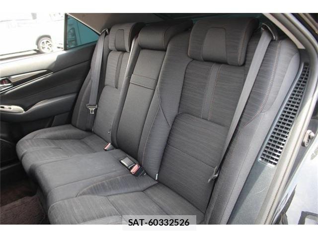 Toyota CROWN SEDAN 2015-02 6670982-22