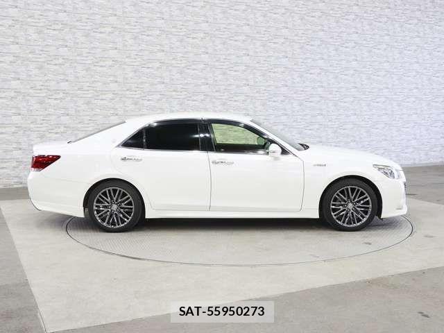 Toyota CROWN SEDAN 2013-10 6675497-13
