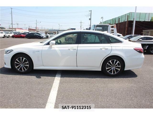 Toyota CROWN SEDAN 2019-04 6675491-9