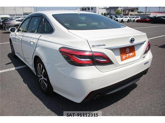 Toyota CROWN SEDAN 2019-04 6675491-10