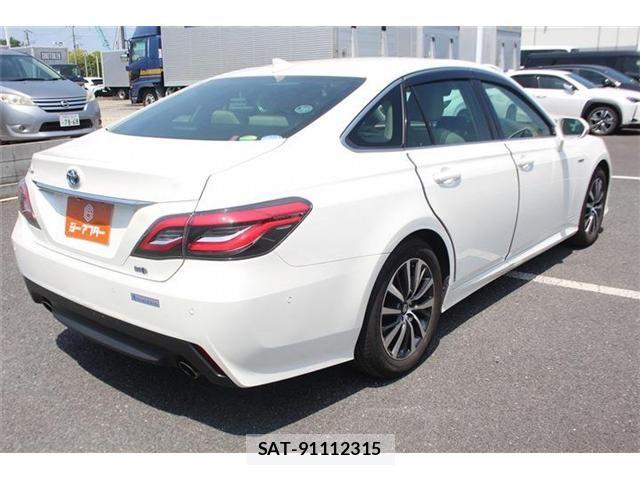 Toyota CROWN SEDAN 2019-04 6675491-12