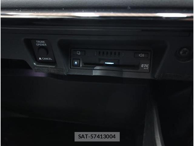 Toyota CROWN SEDAN 2019-01 6675484-4