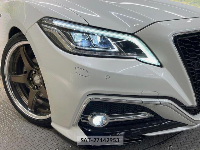 Toyota CROWN SEDAN 2018-07 6675479-13
