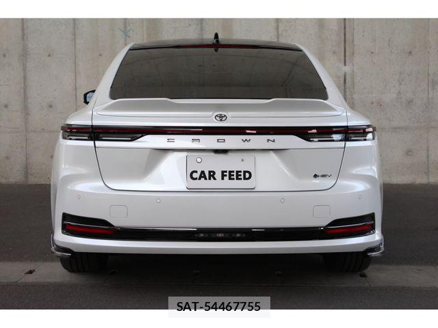 Toyota CROWN SEDAN 2024-10 6675476-12