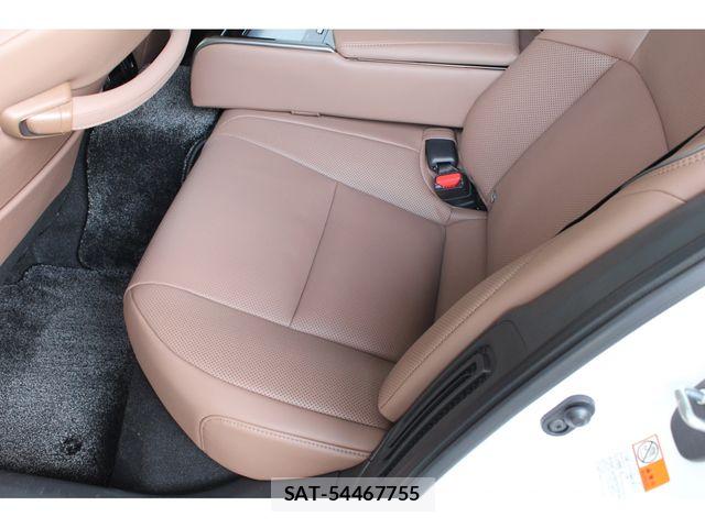 Toyota CROWN SEDAN 2024-10 6675476-23