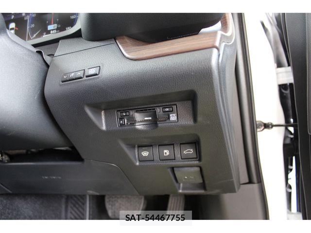 Toyota CROWN SEDAN 2024-10 6675476-28
