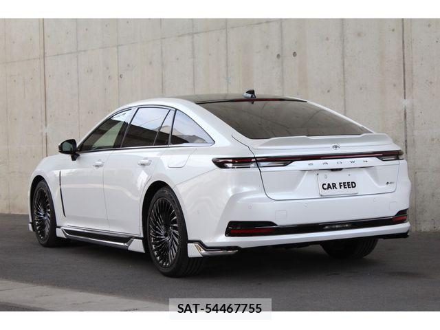 Toyota CROWN SEDAN 2024-10 6675476-5