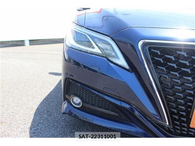 Toyota CROWN SEDAN 2019-04 6675490-14