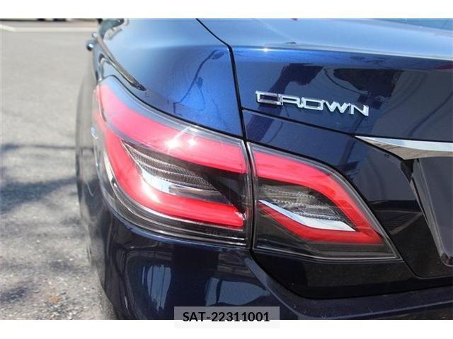 Toyota CROWN SEDAN 2019-04 6675490-17