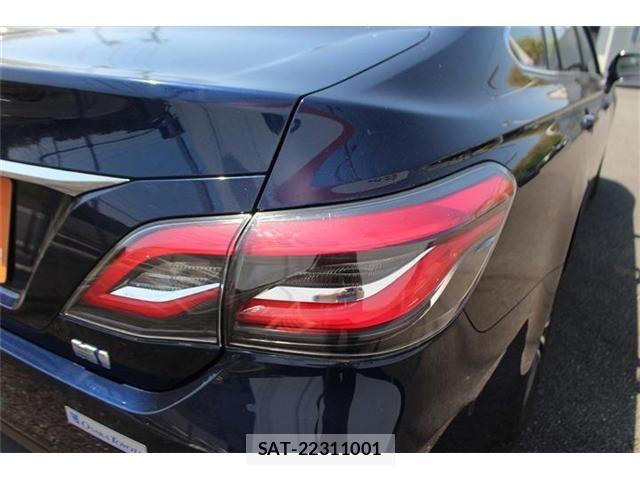 Toyota CROWN SEDAN 2019-04 6675490-18
