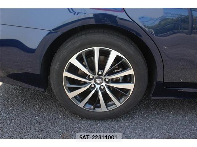 Toyota CROWN SEDAN 2019-04 6675490-20