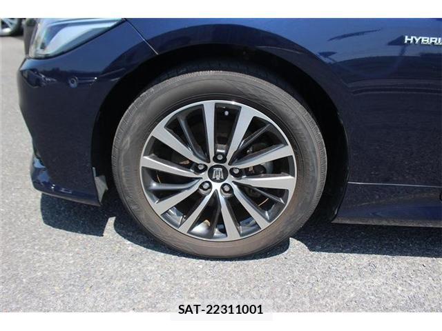 Toyota CROWN SEDAN 2019-04 6675490-22