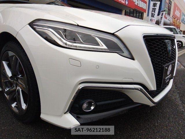 Toyota CROWN SEDAN 2019-08 6675487-9