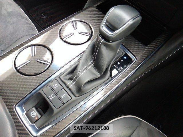 Toyota CROWN SEDAN 2019-08 6675487-13