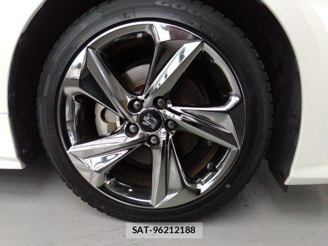 Toyota CROWN SEDAN 2019-08 6675487-23