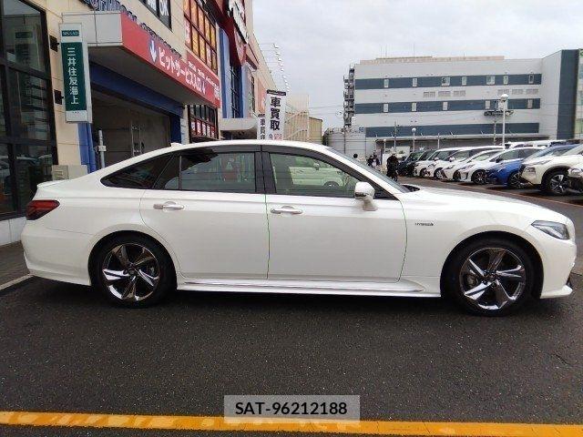 Toyota CROWN SEDAN 2019-08 6675487-7
