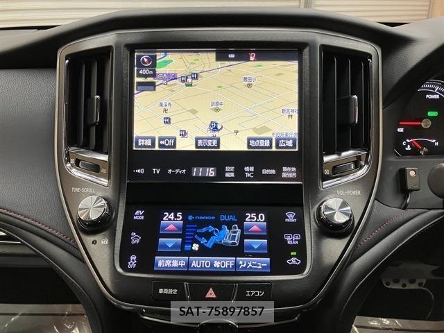 Toyota CROWN SEDAN 2018-03 6675489-13