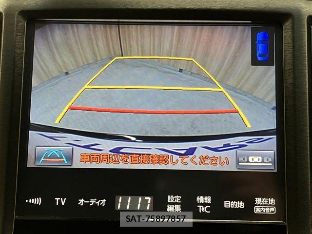 Toyota CROWN SEDAN 2018-03 6675489-15