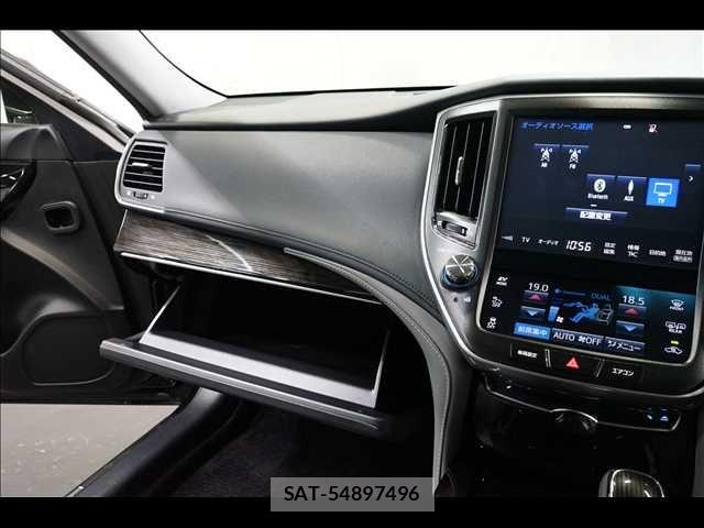 Toyota CROWN SEDAN 2016-09 6675488-12