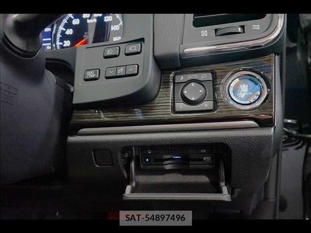 Toyota CROWN SEDAN 2016-09 6675488-13
