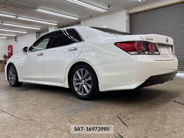 Toyota CROWN SEDAN 2016-12 6675493-18
