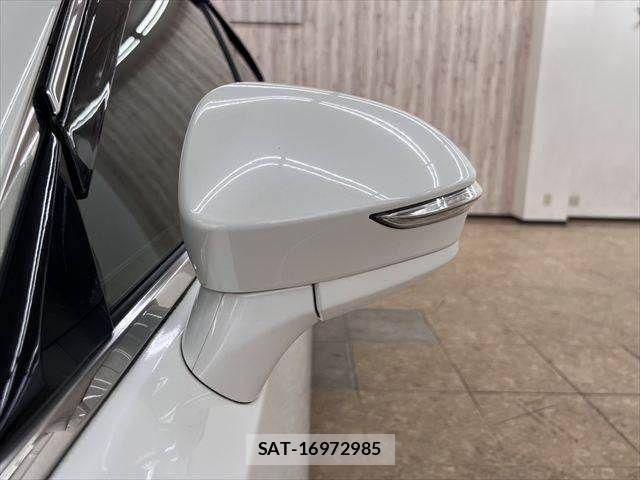 Toyota CROWN SEDAN 2016-12 6675493-24