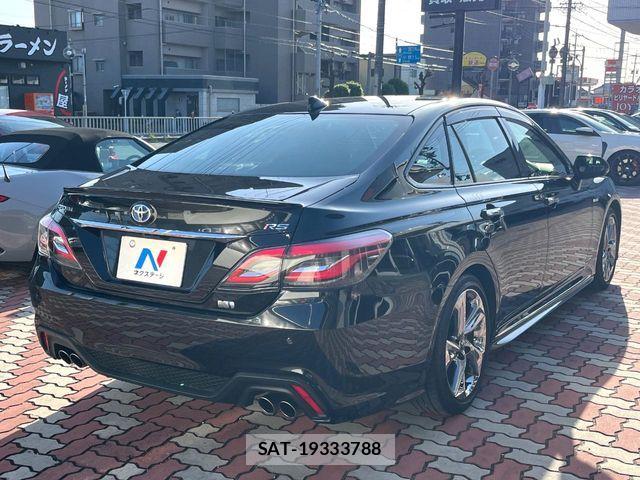 Toyota CROWN SEDAN 2019-08 6675482-16