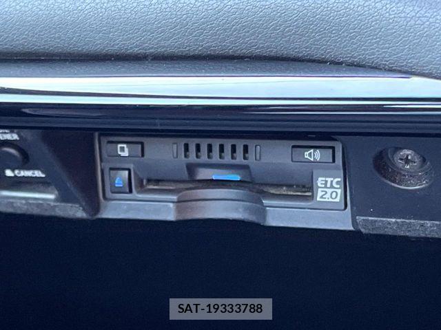 Toyota CROWN SEDAN 2019-08 6675482-6