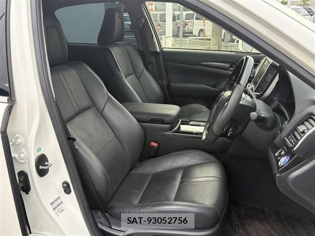 Toyota CROWN SEDAN 2013-02 6690970-14