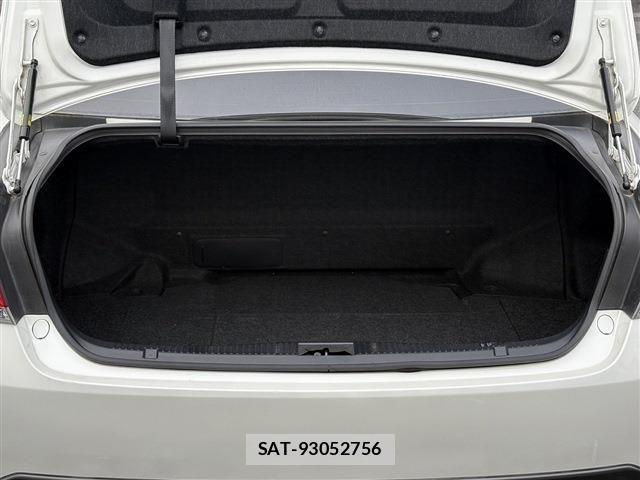 Toyota CROWN SEDAN 2013-02 6690970-18