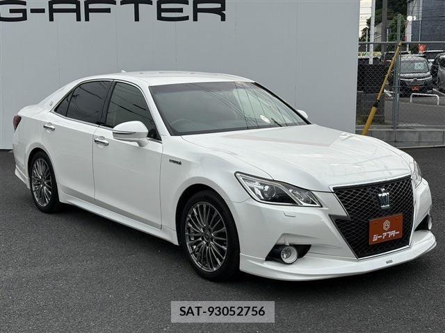 Toyota CROWN SEDAN 2013-02 6690970-20