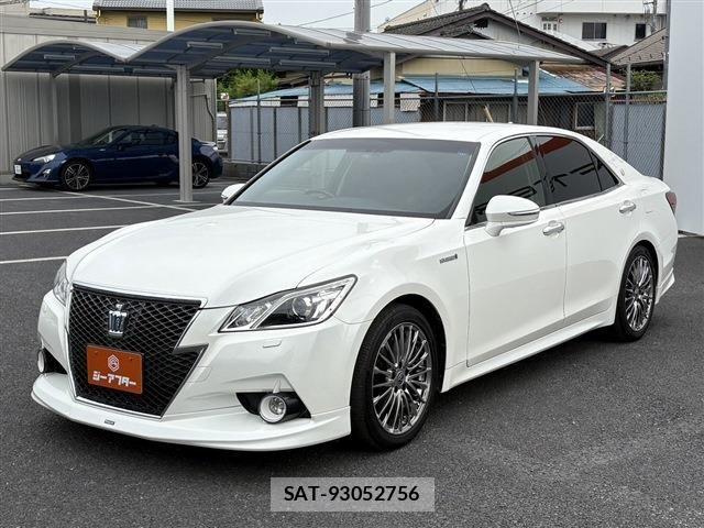 Toyota CROWN SEDAN 2013-02 6690970-23