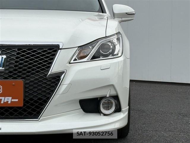 Toyota CROWN SEDAN 2013-02 6690970-24