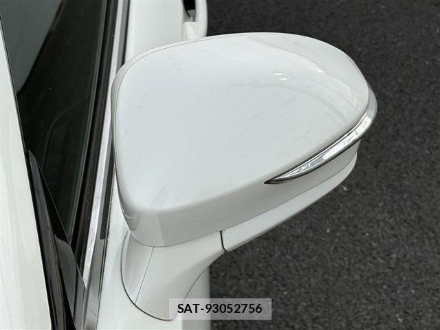 Toyota CROWN SEDAN 2013-02 6690970-29