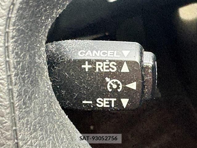 Toyota CROWN SEDAN 2013-02 6690970-5