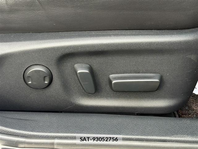 Toyota CROWN SEDAN 2013-02 6690970-6